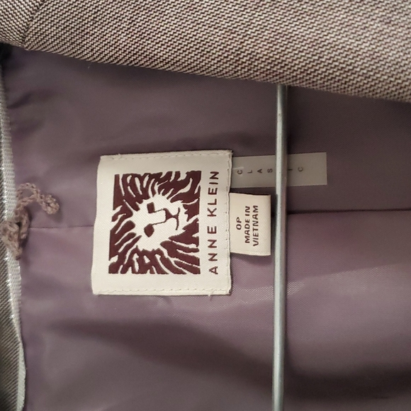 *new* ANNE KLEIN 2 piece suit size 0 petite, from MACY'S - Picture 6 of 9